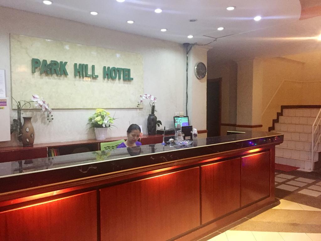 Park Hill Hotel Lapu-Lapu City Exteriör bild