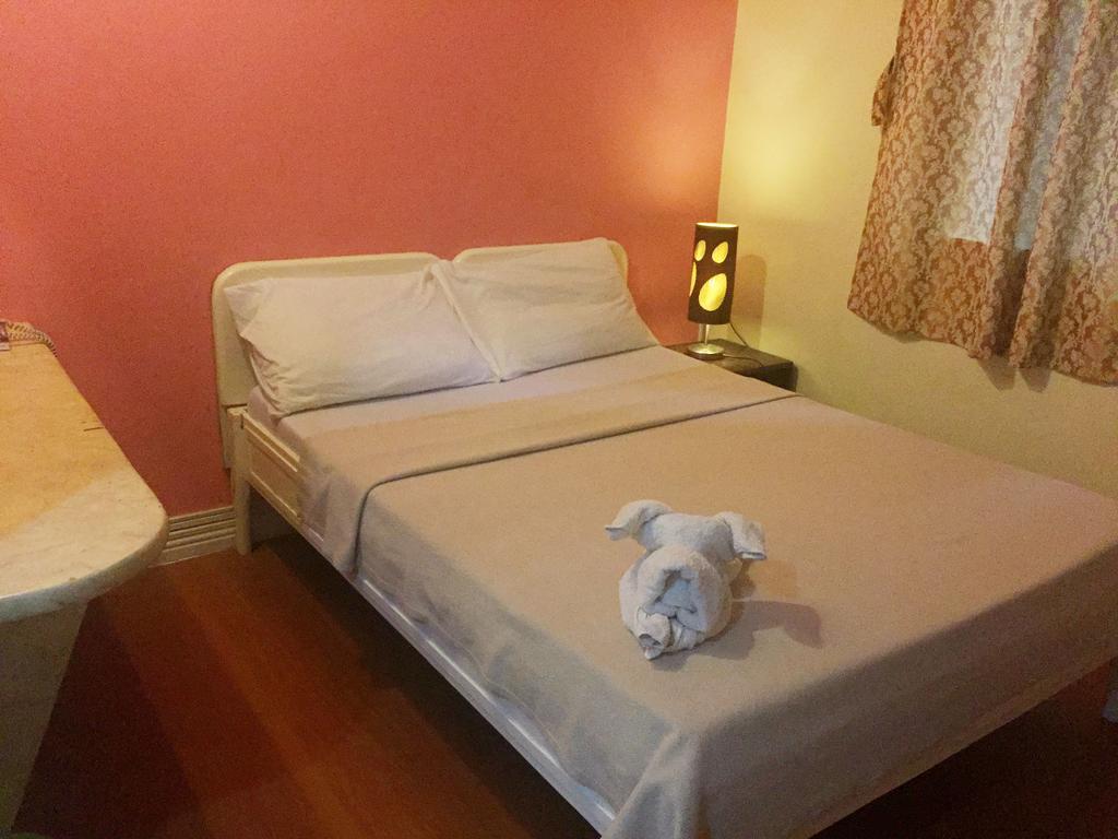 Park Hill Hotel Lapu-Lapu City Exteriör bild