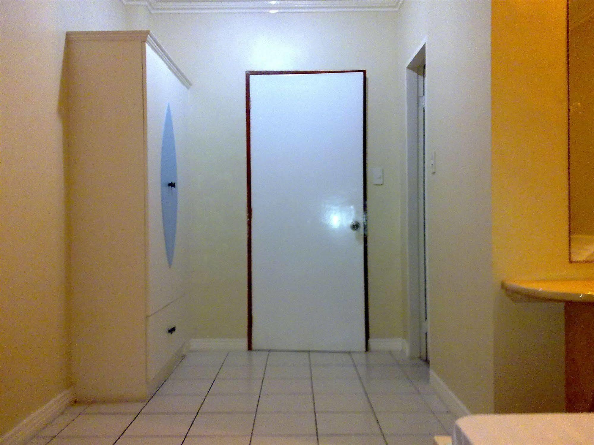 Park Hill Hotel Lapu-Lapu City Exteriör bild